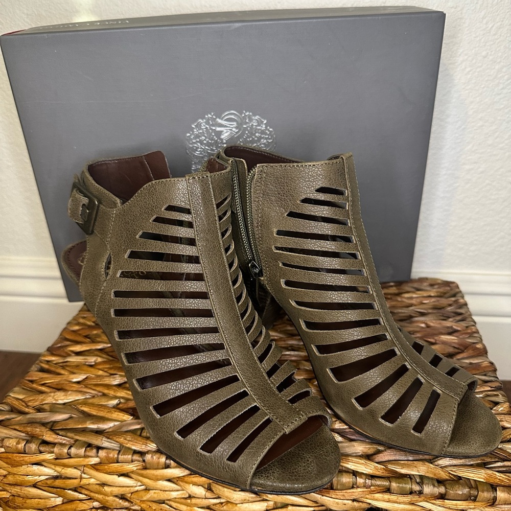 Vince Camuto Eliana Heeled Sandals Size 8